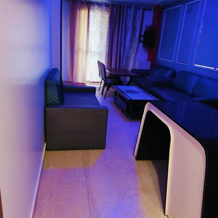 ניו דלהי Vinanda Home Stay מראה חיצוני תמונה